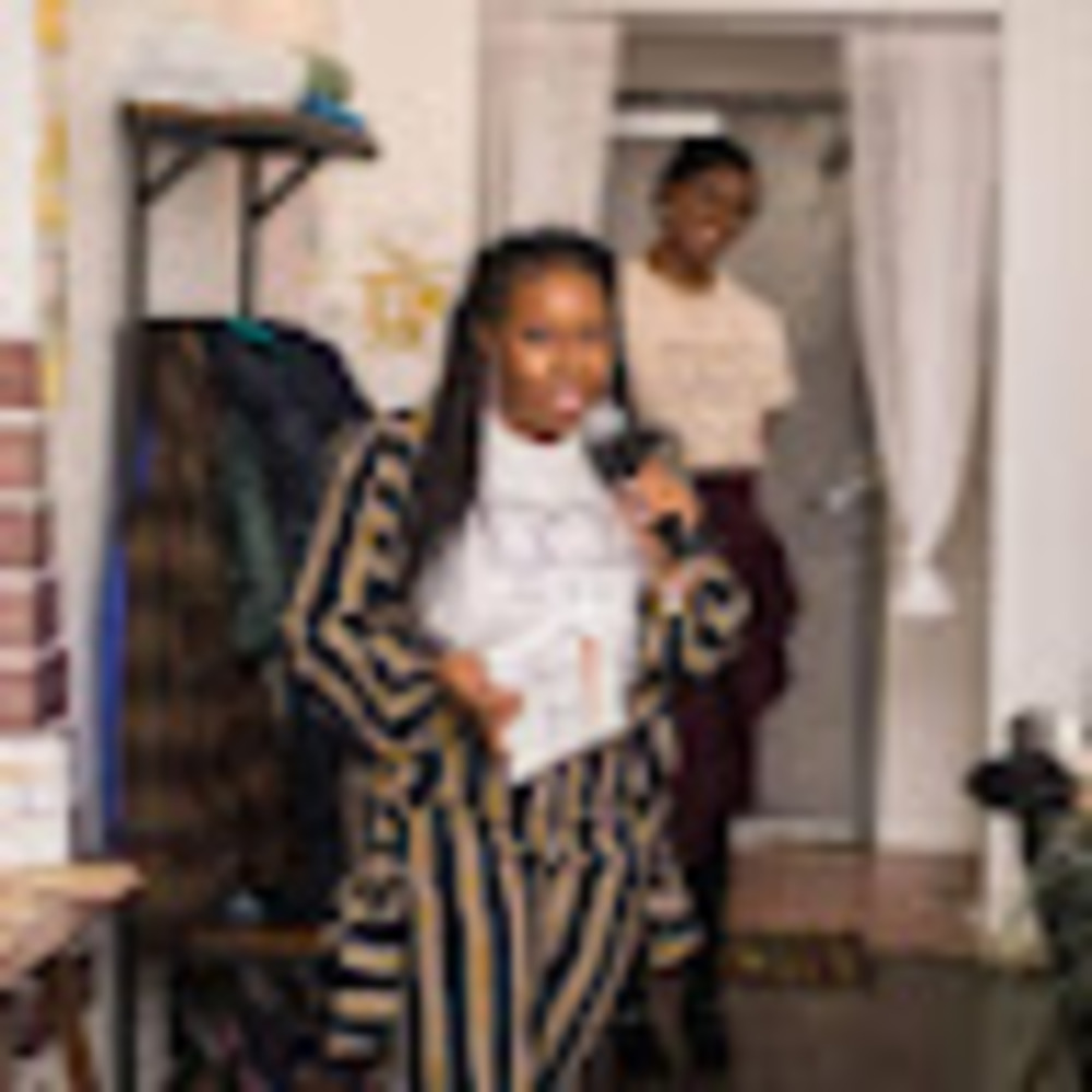 Meet your Posher, Danielle